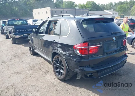2013 BMW X5 xDrive35I/xDrive35I Premium/xDrive35I Sport Activity z USA, uszkodzony, nr VIN 5UXZV4C58D0G52024